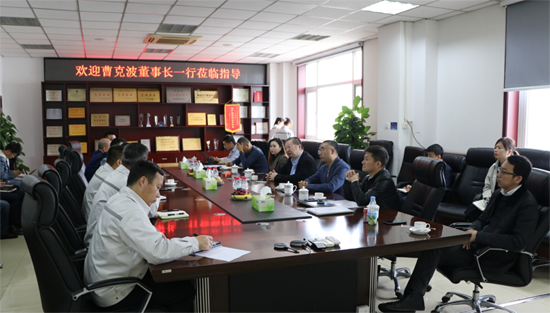 尊龙凯时人生就是博首页科技董事长曹克波一行赴北汽尊龙凯时人生就是博首页指导工作