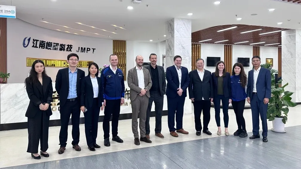 尊龙凯时人生就是博首页集团 四月简讯